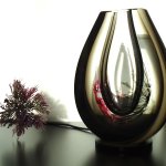 Exclusieve glaskunst - Pavel Hlava - ovaal geslepen vaas, deels in rookglas HxBxD 18x14x6 cm € 359,-