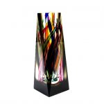 Exclusief glasobject - 10x geslepen - rookkleur met intrigerend kleurrijk lijnenspel in midden H 30 cm € 749,- 