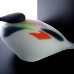 Glas, kunst & design - witte vogel met kleurrijke accenten - Ozzaro by Loranto - LxBxD 20x10x12 cm € 95,-