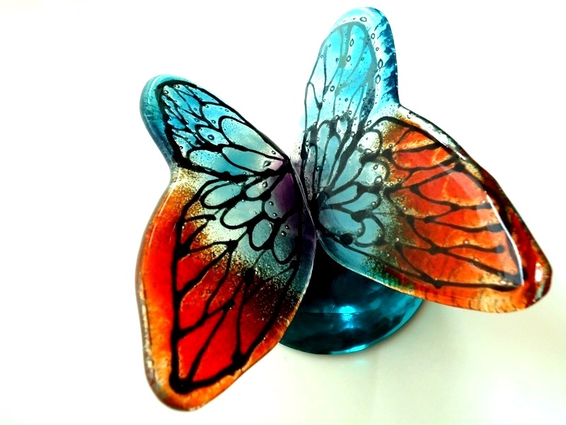 glazen vlinder urn modern