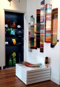 glaskunst vazen wandkunst schalen modern